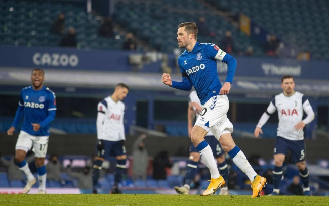 技巧的比拼 技巧的比拼